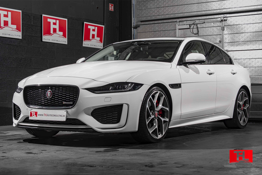 Jaguar XE R-Dynamic HSE 250PS Auto